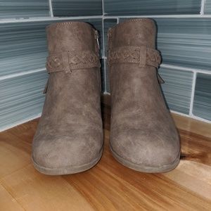 Women's tan booties